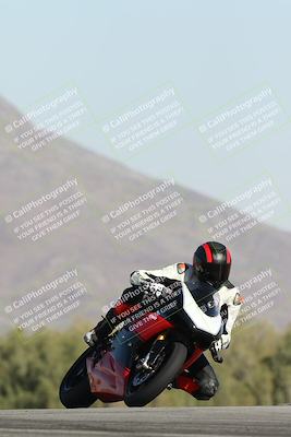 media/Dec-01-2025-Moto Forza (Mon) [[2daa91e15f]]/2-Intermediate Group/Session 2 Turn 9 Entry/